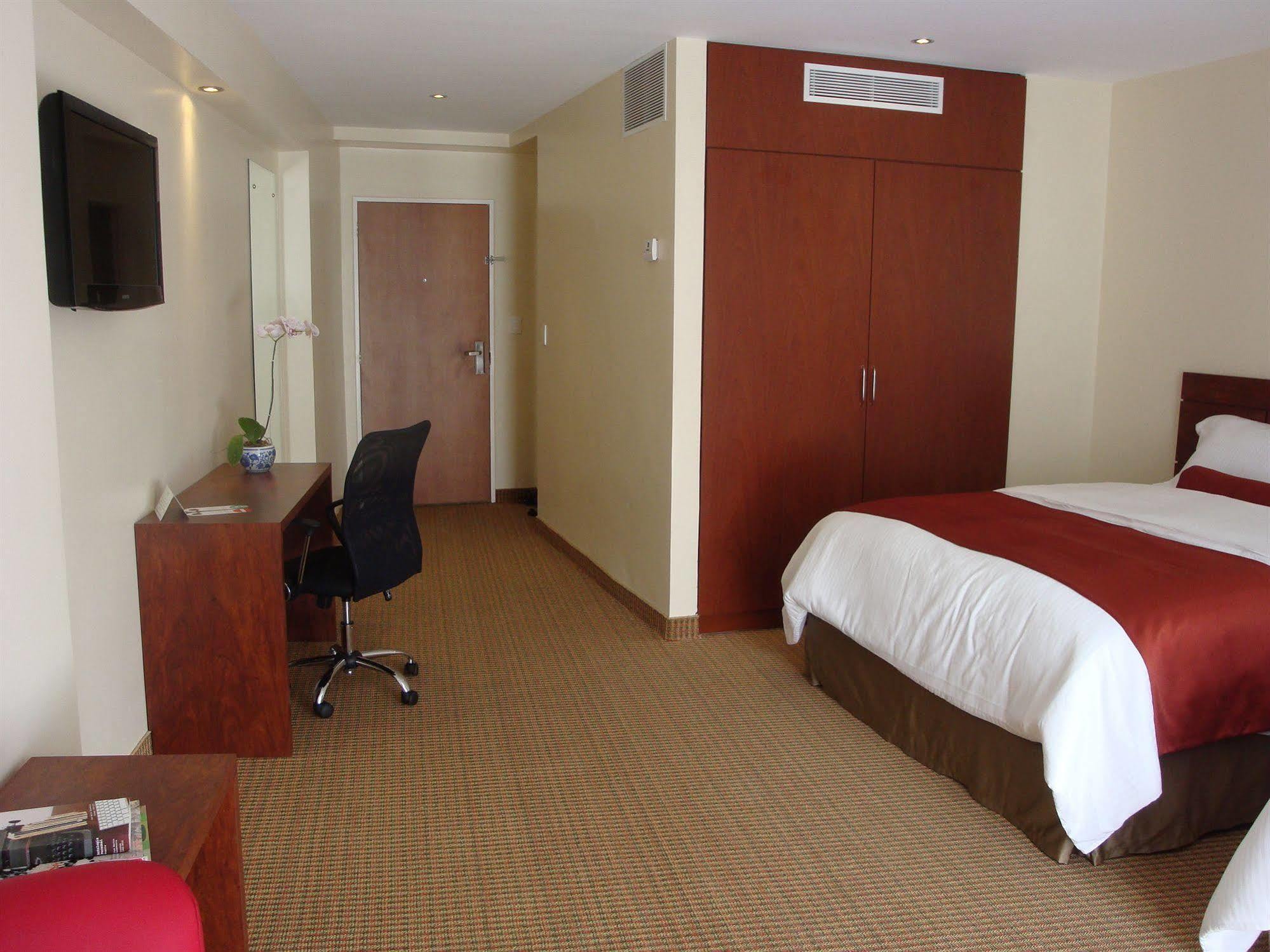 Hotel Continental Altamira Caracas Exterior foto